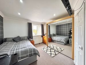 Photo 27- click for photo gallery